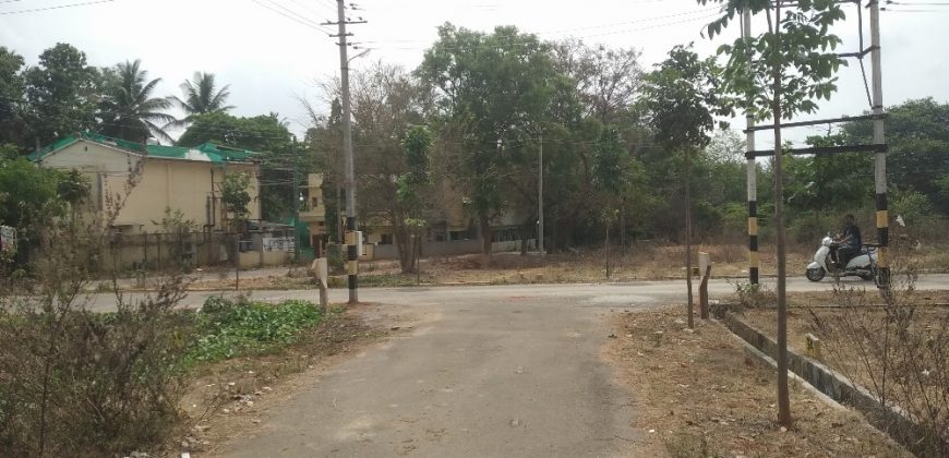 1200 Sqft North Face Residential Site Sale University Layout, Mysore