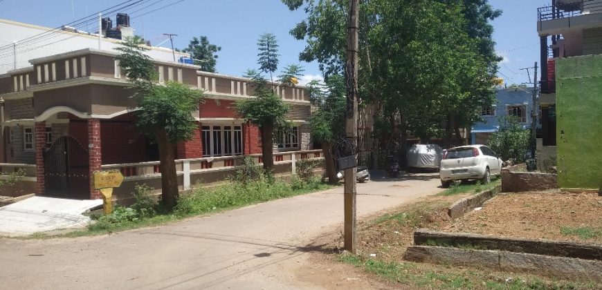 800 Sqft South East Corner Site Sale Sharadadevinagar, Mysore